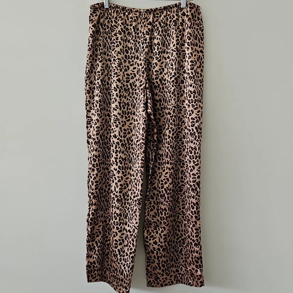 Cheetah Print Flowy Satin Lounge Pants Size Large‎
